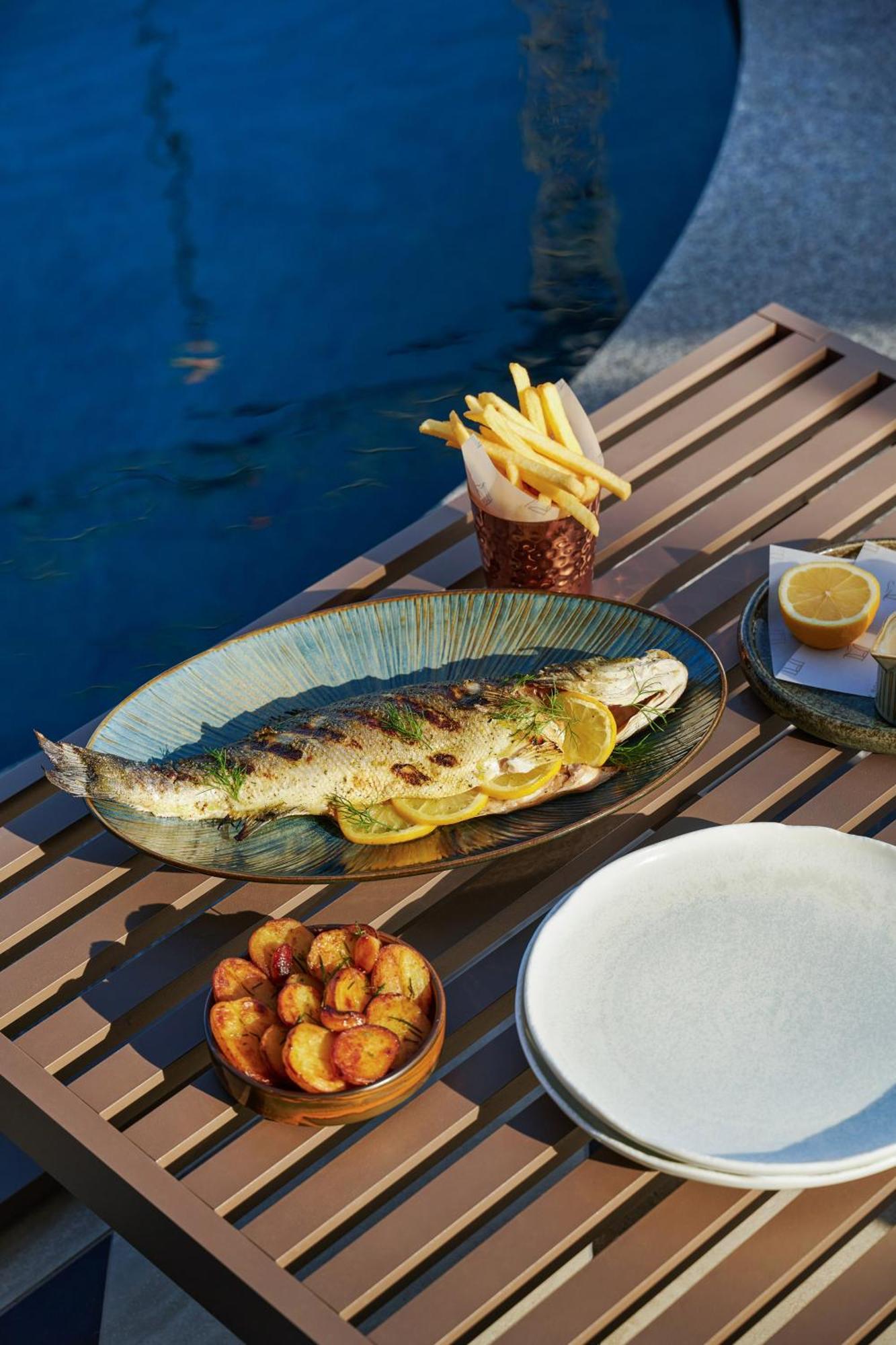 Me Malta By Melia Hotel Saint Julian's Exterior photo