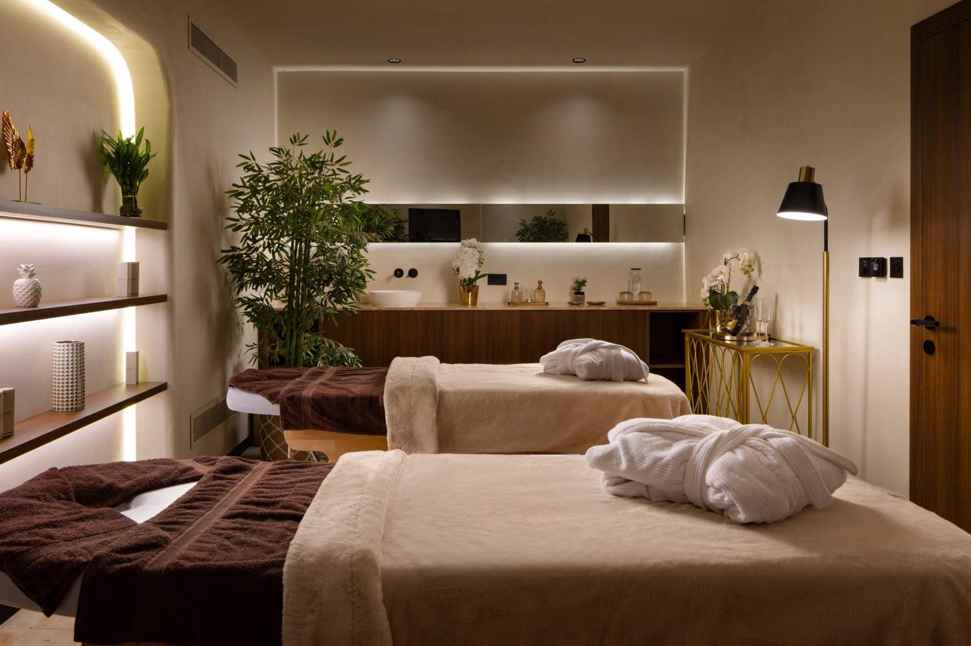 Me Malta By Melia Hotel Saint Julian's Exterior photo